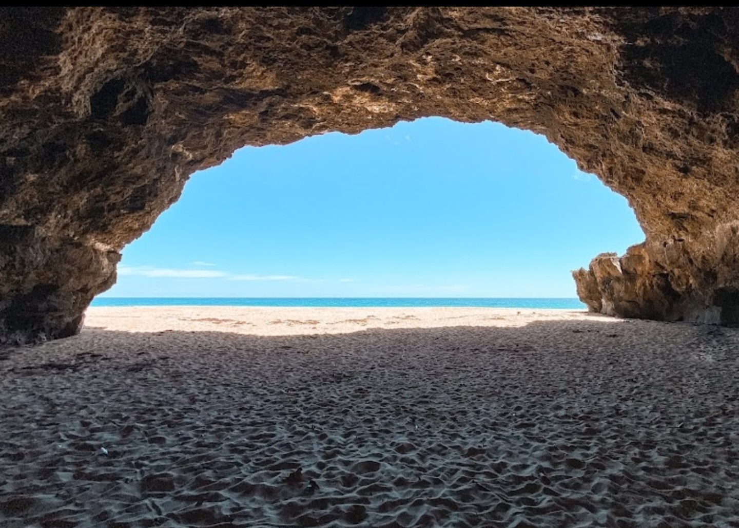 Cueva Golondrinas